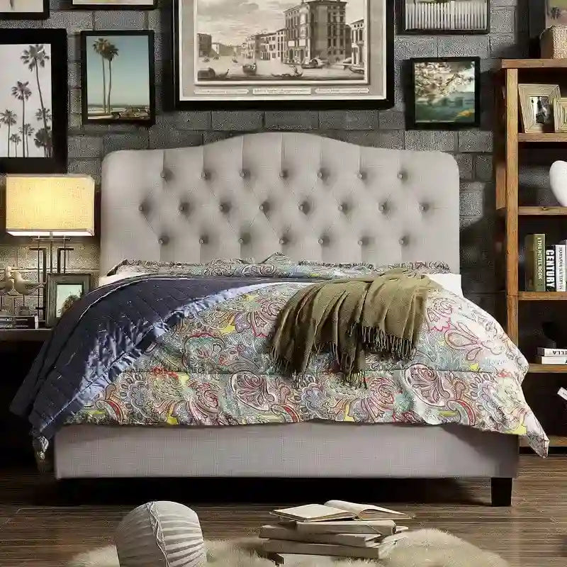Curved Upholstered Button-tufted Platform Bed Frame