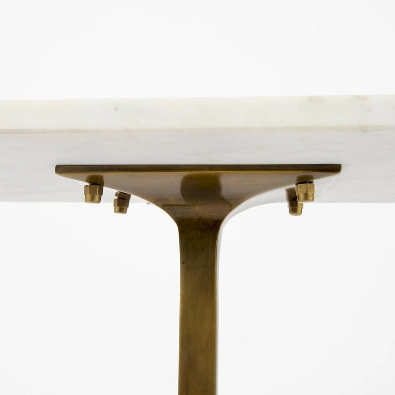 Table d’appoint rectangulaire avec plateau en marbre blanc et base en métal doré - 17.3L x 11.3W x 22.8H